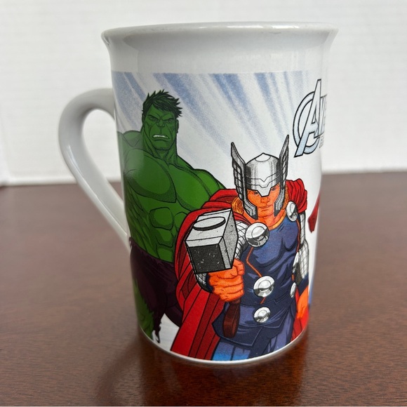 MARVEL Avengers Assemble Mug Hulk Captain America Thor Iron Man 2014 - Picture 5 of 9